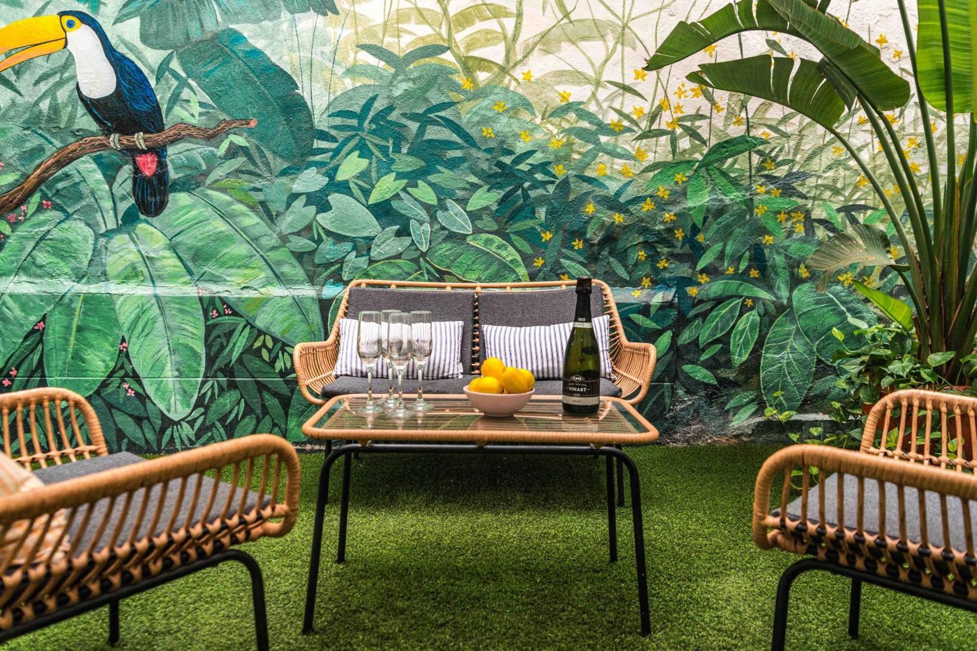 Artistic Flat Next To Ruzafa Welcome To The Jungle Valência Exterior foto